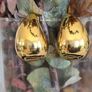 Chunky Puffy Gold Tone Stud Earrings Bold Statement Teardrop Dome